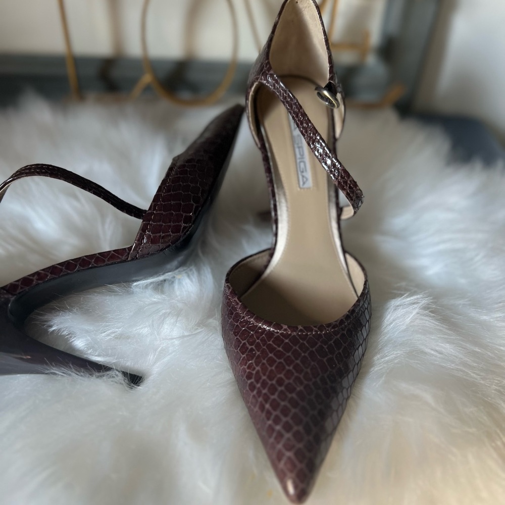 Via Spiga pumps